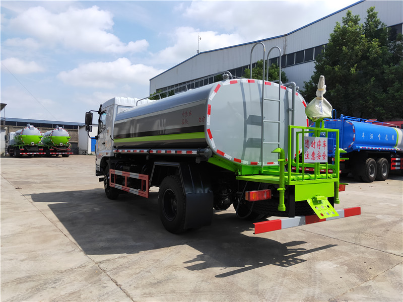東風(fēng)10方12方灑水車(chē)