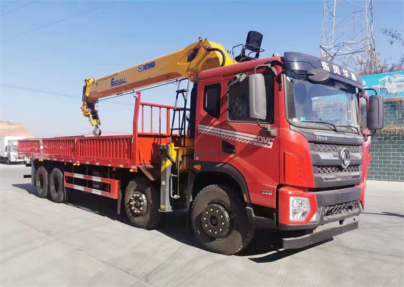 東風(fēng)華神DV5 前四后八徐工16噸隨車(chē)吊